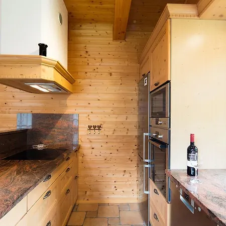 W & S Executive - Ii هالشتات