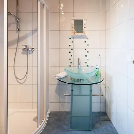 W & S Executive - Ii هالشتات